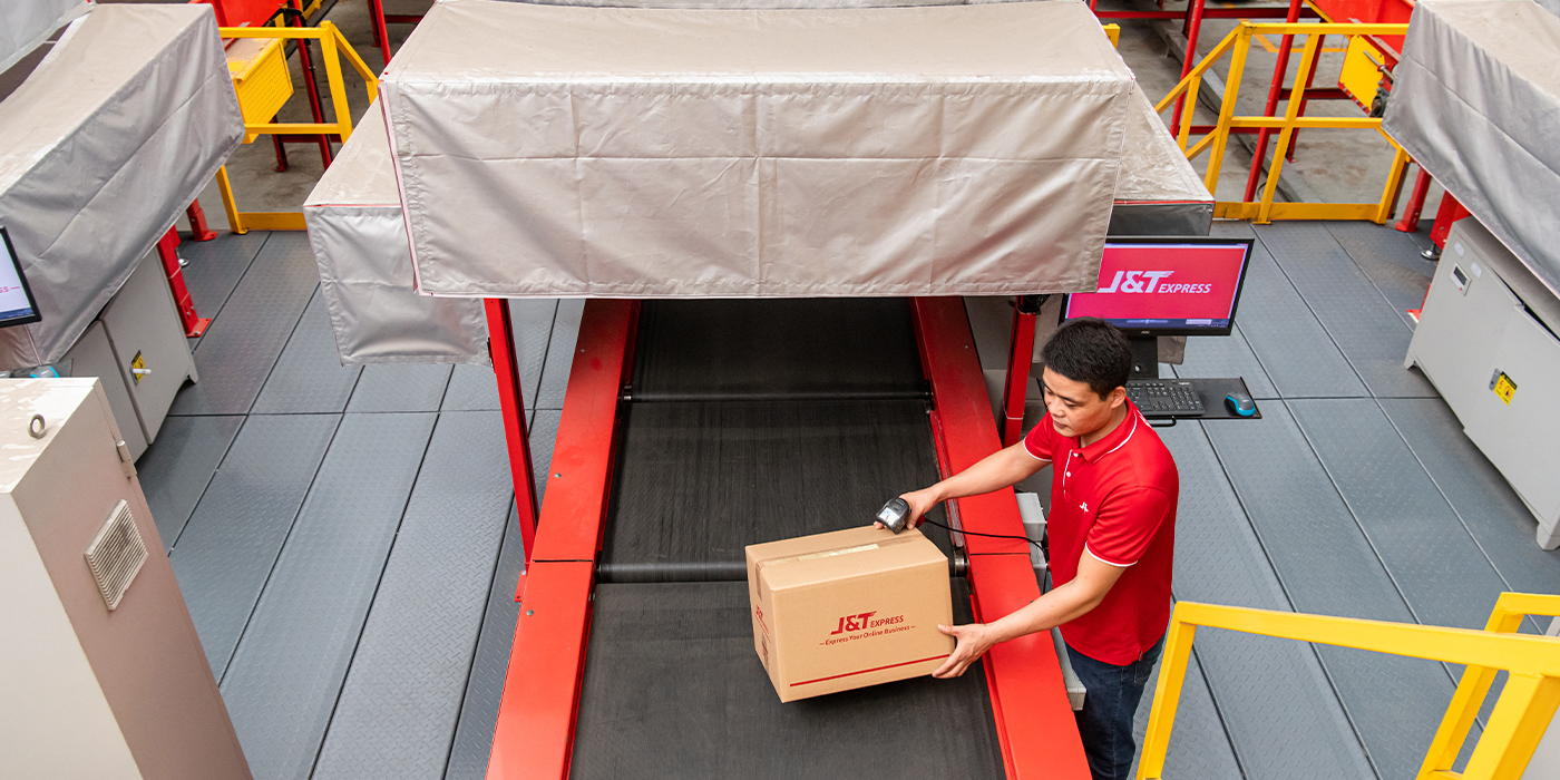 Key Factors in Choosing Express Delivery at Scale